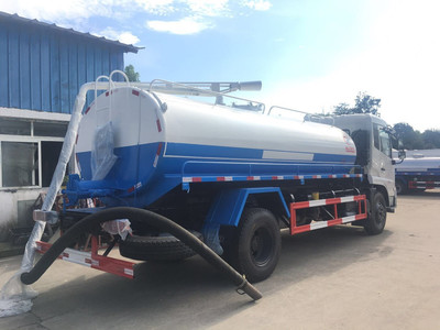 唐山程力威牌吸糞車(chē)